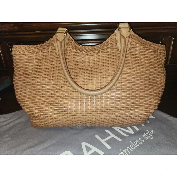 Brahmin Woven Leather Shoulder Bag, Large,  Used But Great Condition! - Picture 2 of 6